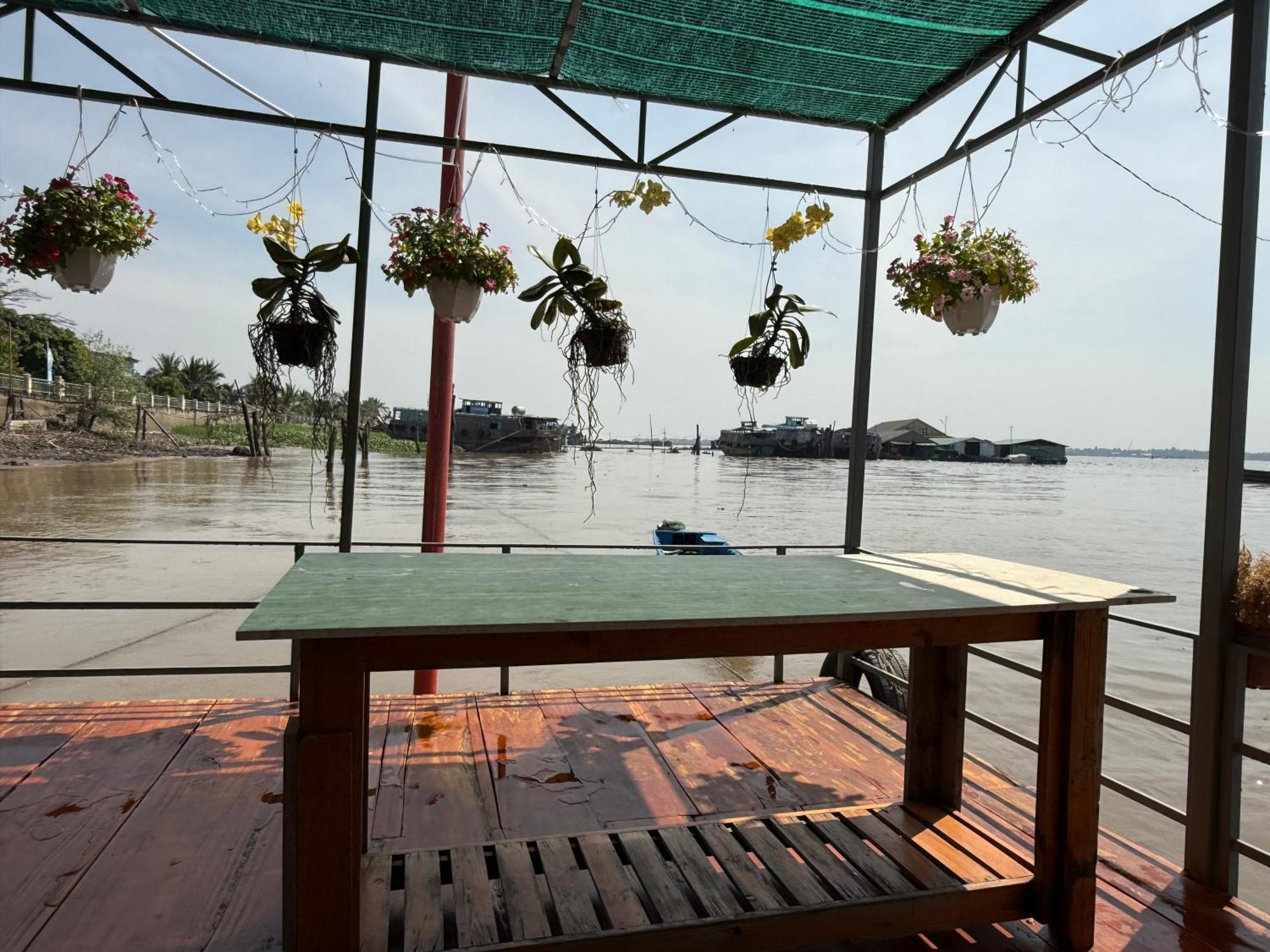 Island Homestay Tien Giang Митхо Экстерьер фото