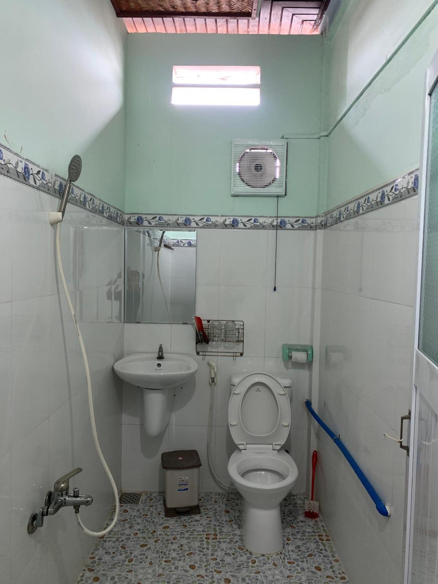 Island Homestay Tien Giang Митхо Экстерьер фото